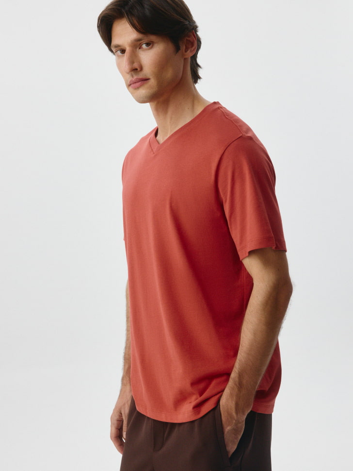 

Футболка MARK REGULAR FIT базовая