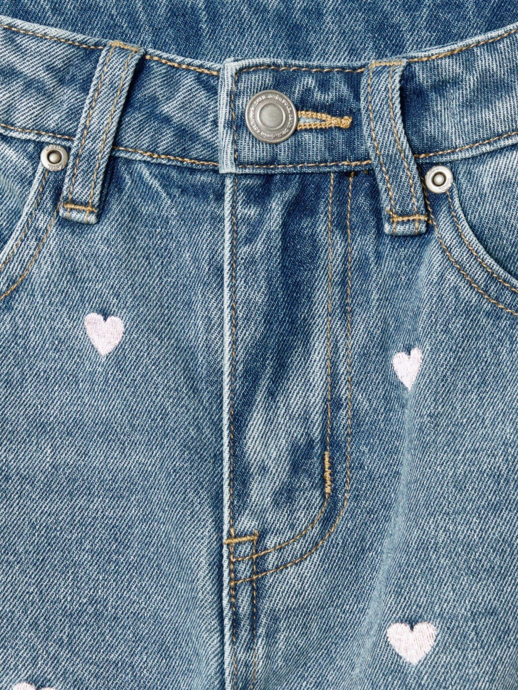 широкие джинсы с вышивкой для девочек по цене 3299 руб вид справа