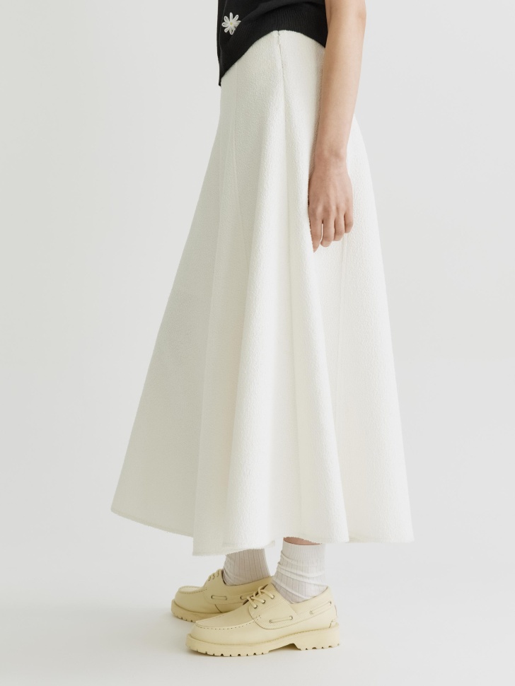 широкая юбка миди с клиньями по цене 3799 руб вид справа