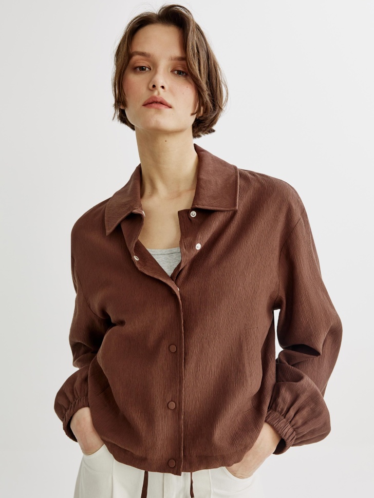 Легкая куртка из фактурной смесовой вискозы 5599₽