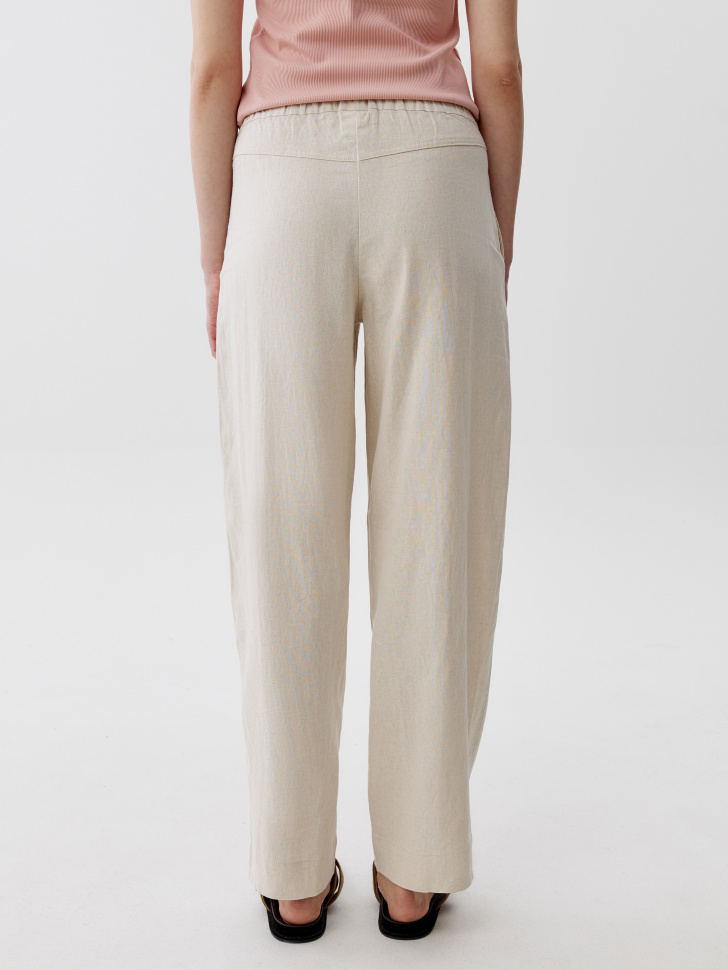 брюки из смесового льна и вискозы по цене 2799 руб вид справа