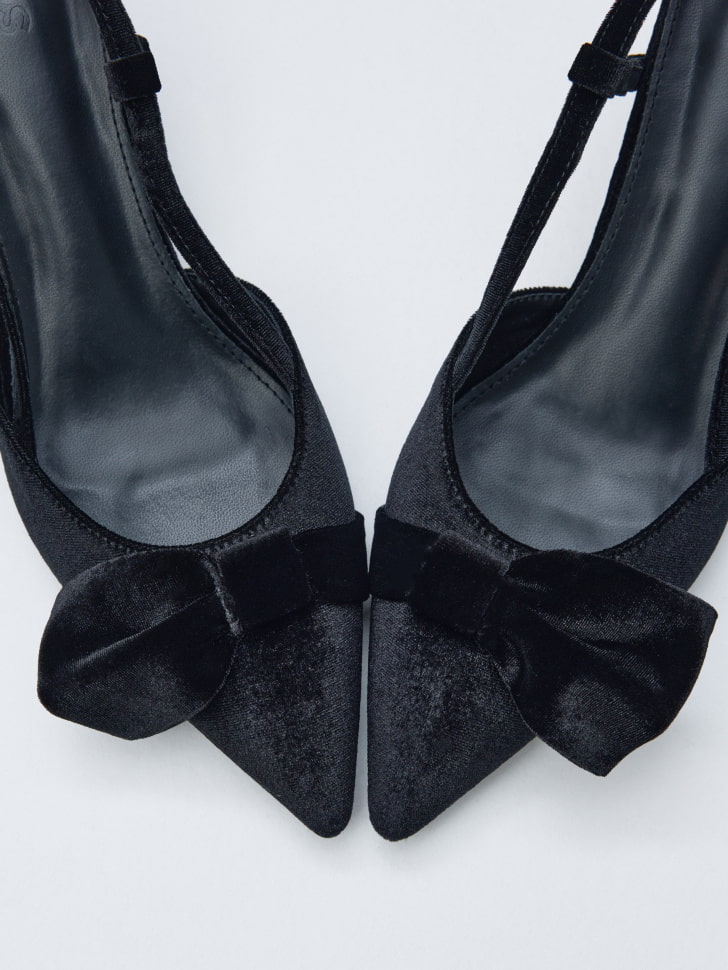 бархатные туфли с бантом от бренда sela вид слева