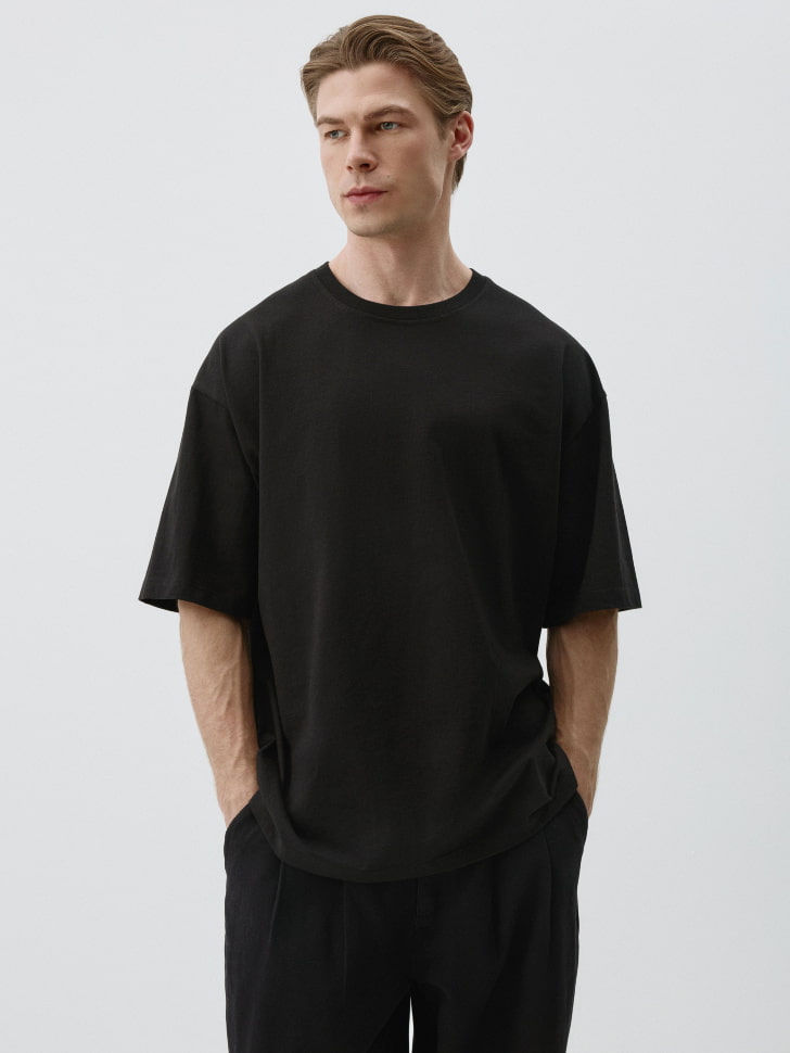 

Футболка MAX OVERSIZE FIT базовая
