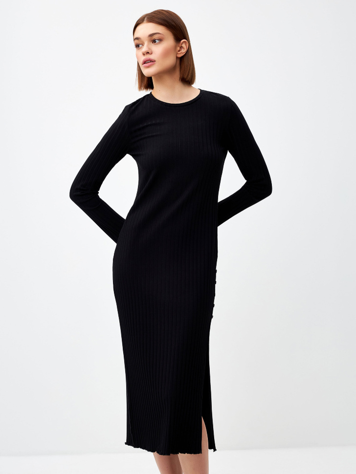 

Платье миди с разрезом