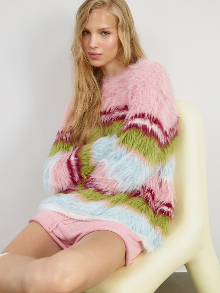 пушистый джемпер оверсайз из линейки sela young 4680798571577 по акции