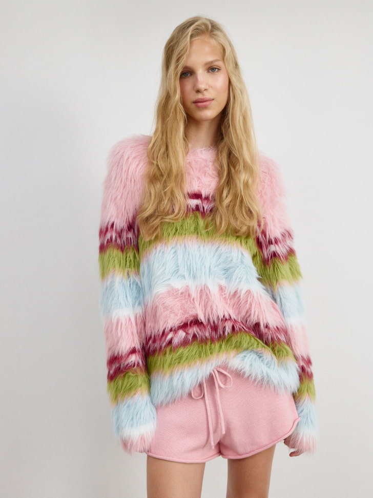 пушистый джемпер оверсайз из линейки sela young 4680798571577 по низкой цене