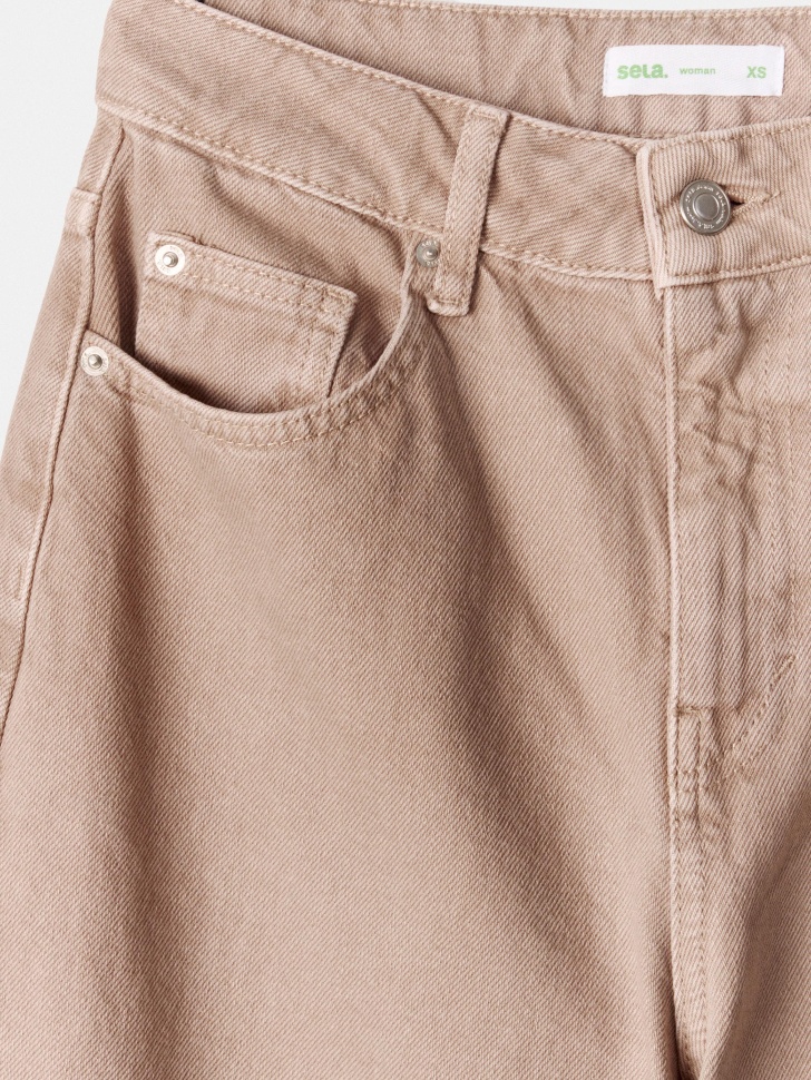 широкие джинсы со средней посадкой от бренда sela вид слева