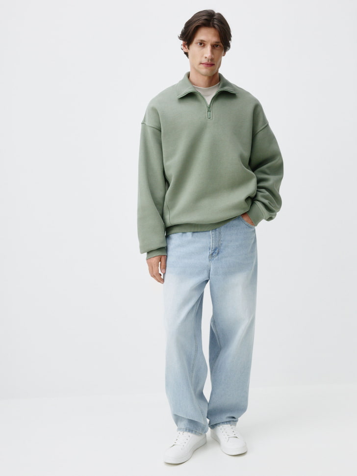 свитшот oversize fit с воротником 4680798677750 по акции
