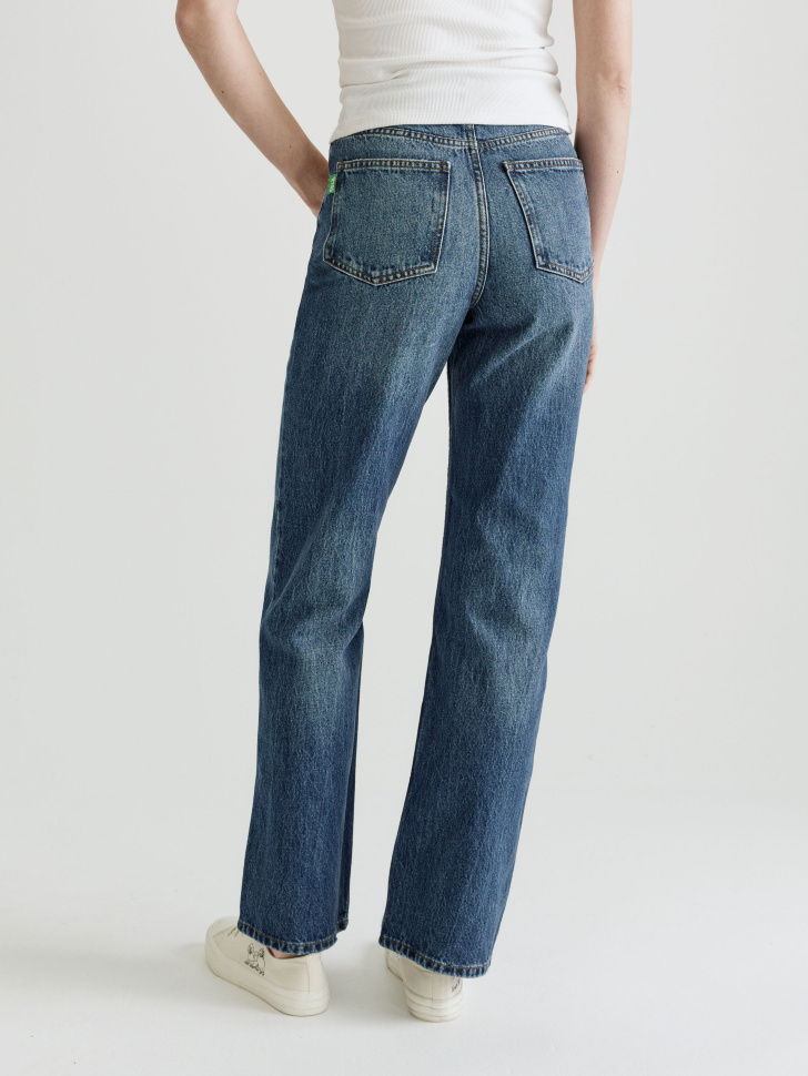 джинсы 411 wide leg tall из органического хлопка по цене 3599 руб вид справа