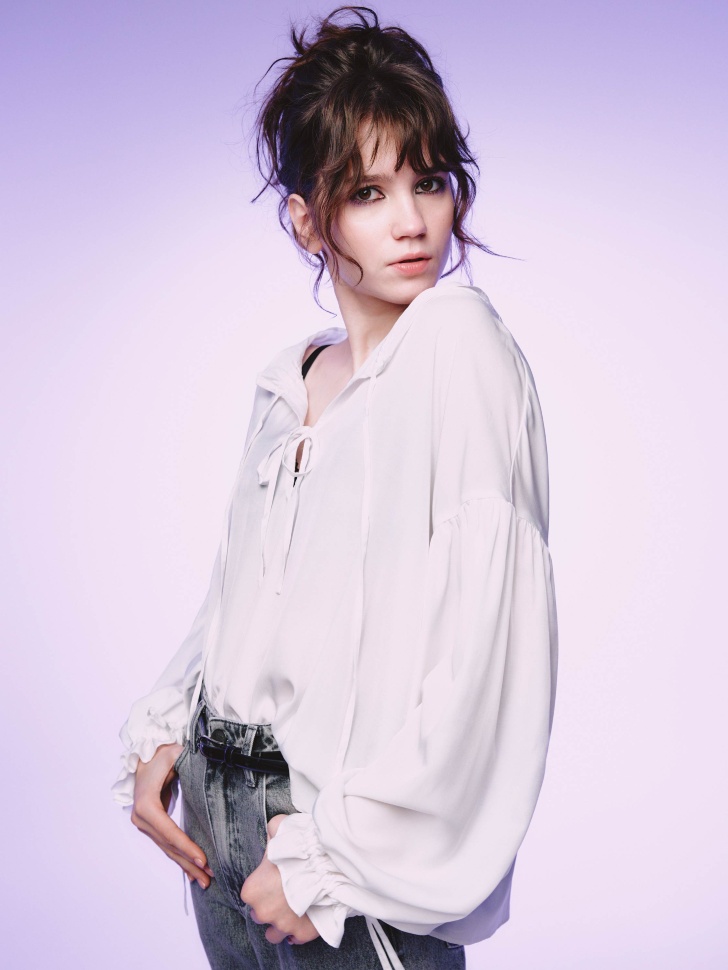 блузка на завязках из линейки  young из россии вид сбоку