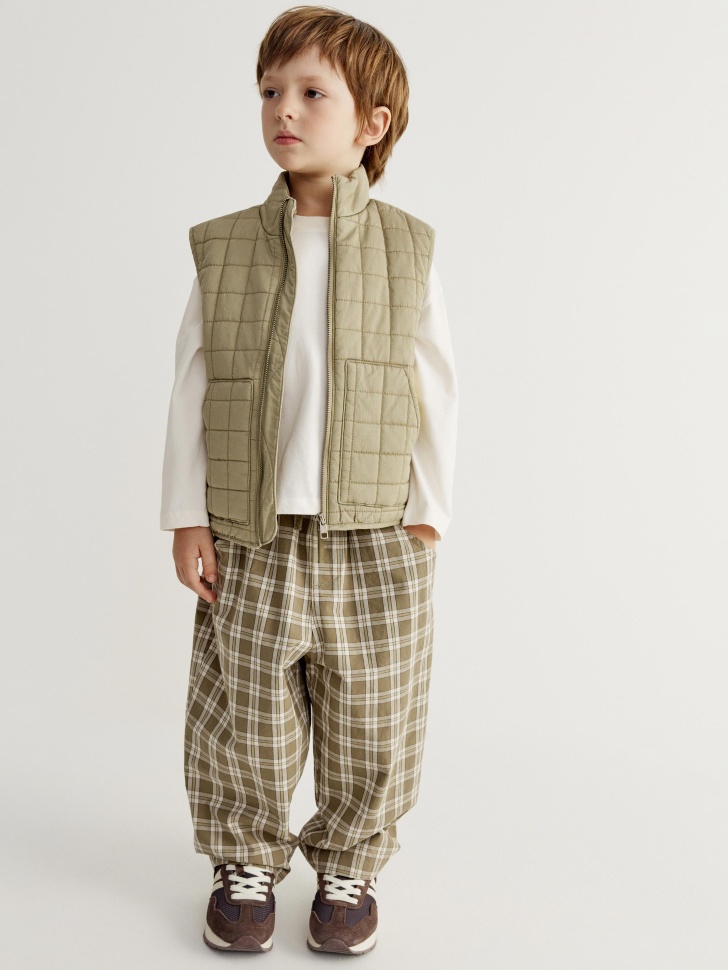 Брюки SELA О-силуэта в клетку для мальчиков, зеленый, арт. 45429