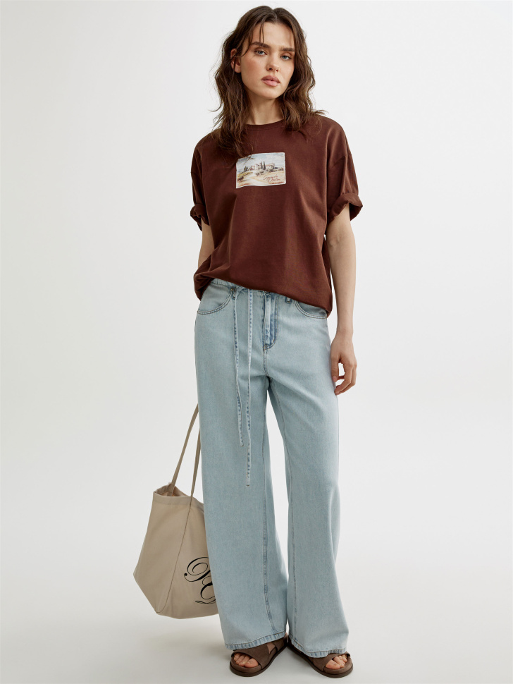 футболка оверсайз с принтом от бренда sela вид слева