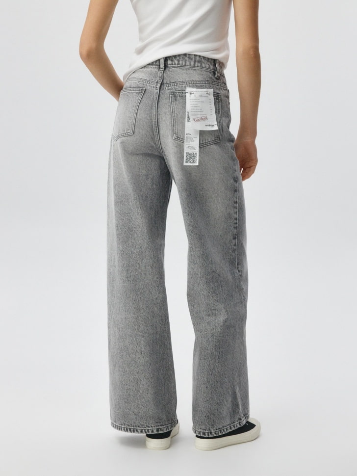 Джинсы WIDE LEG из коллекции SELA ARCHIVE. Фото №6