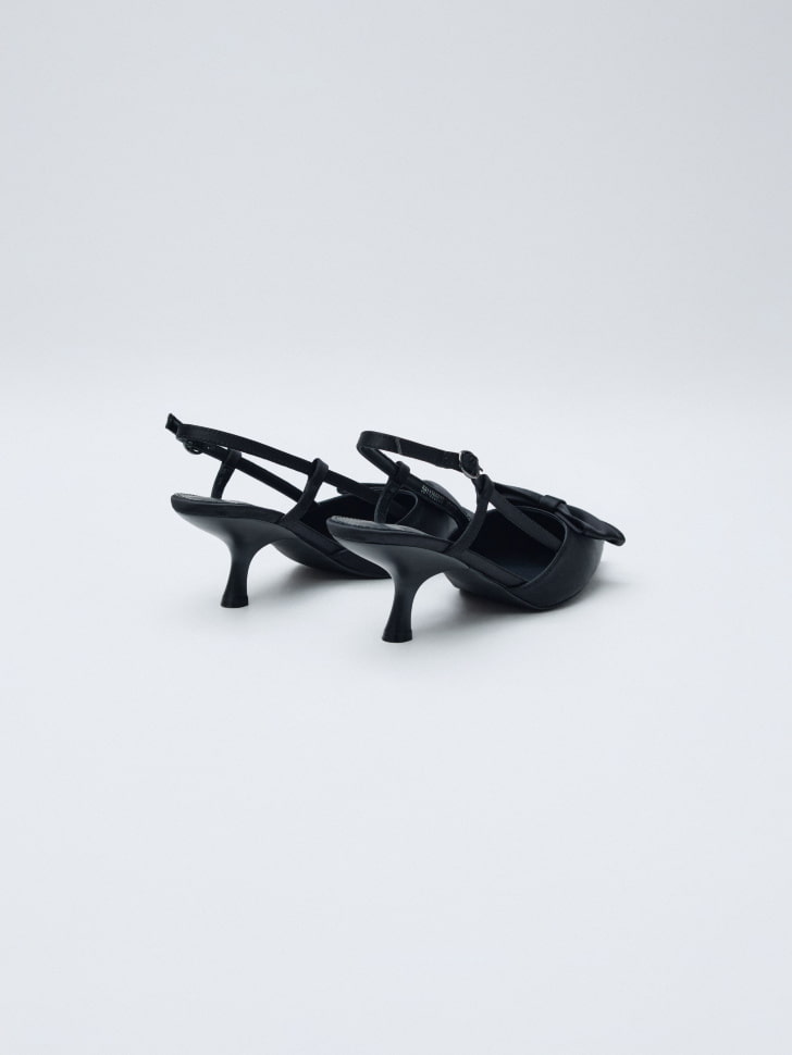 сатиновые туфли с бантом универсального стиля с лицевой стороны