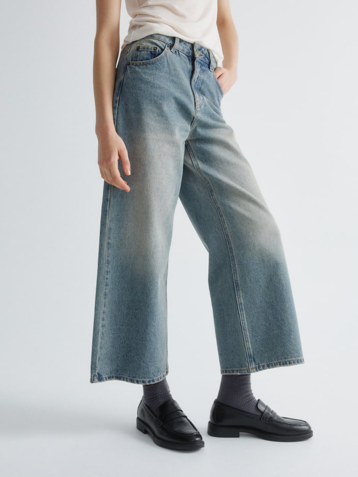 укороченные джинсы сulottes от бренда sela вид слева