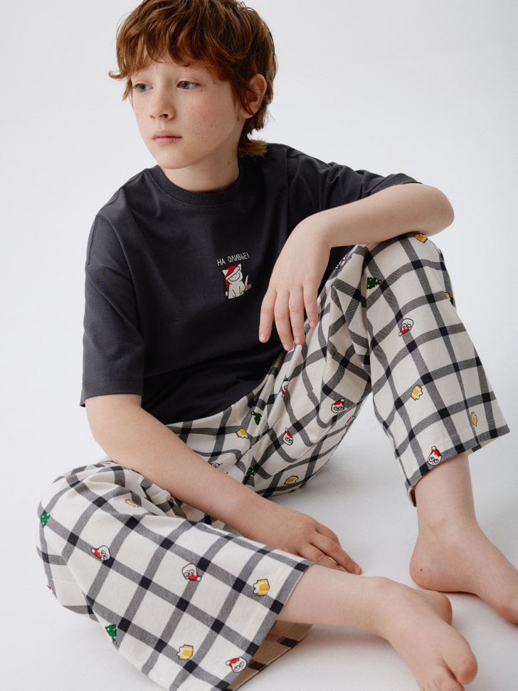 пижама с новогодним принтом для мальчиков 4680798800097 фотография