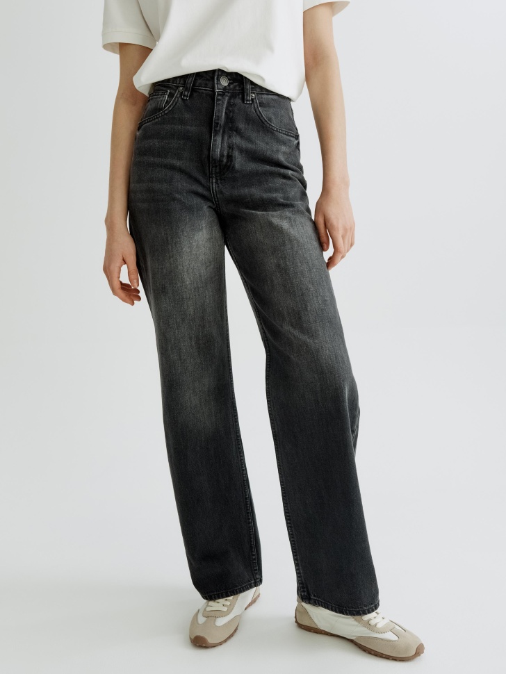 широкие джинсы 411 из органического хлопка от бренда sela вид слева