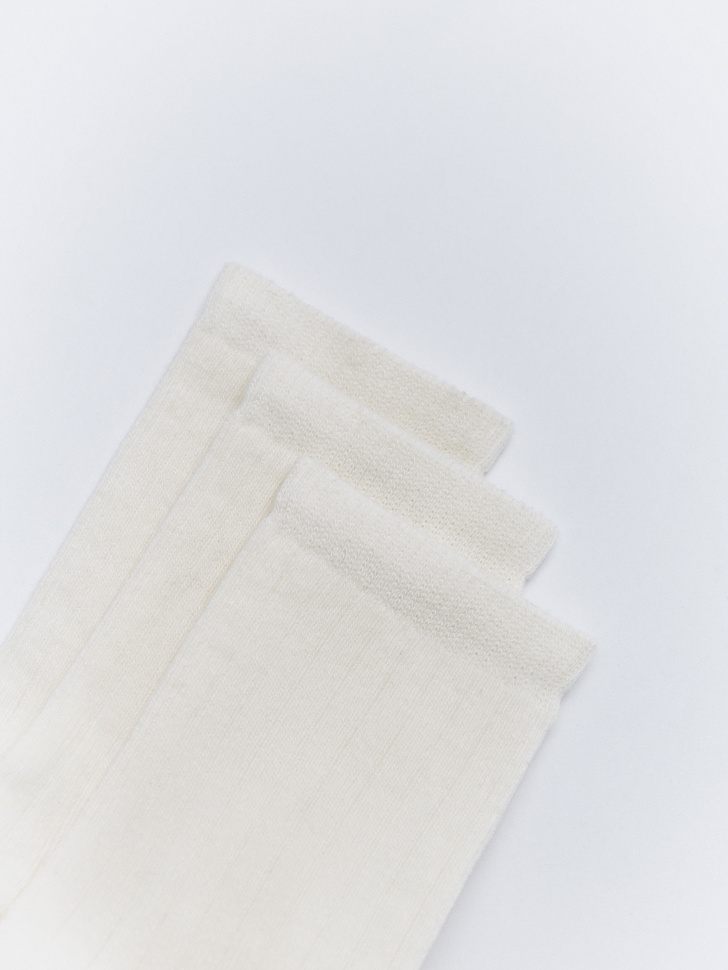 набор из 3 пар детских носков от бренда sela вид слева