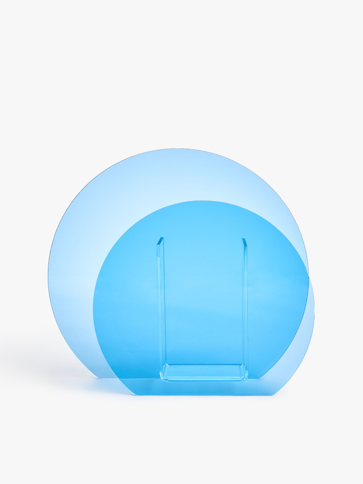 декоративная ваза из акрила по цене 1699 руб вид справа