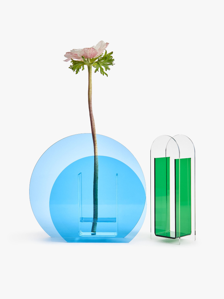 декоративная ваза из акрила из проверенных материалов спереди