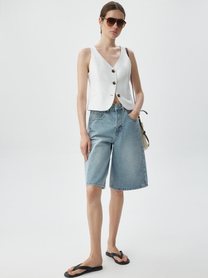 джинсовые шорты loose bermuda 4680704673012 по акции