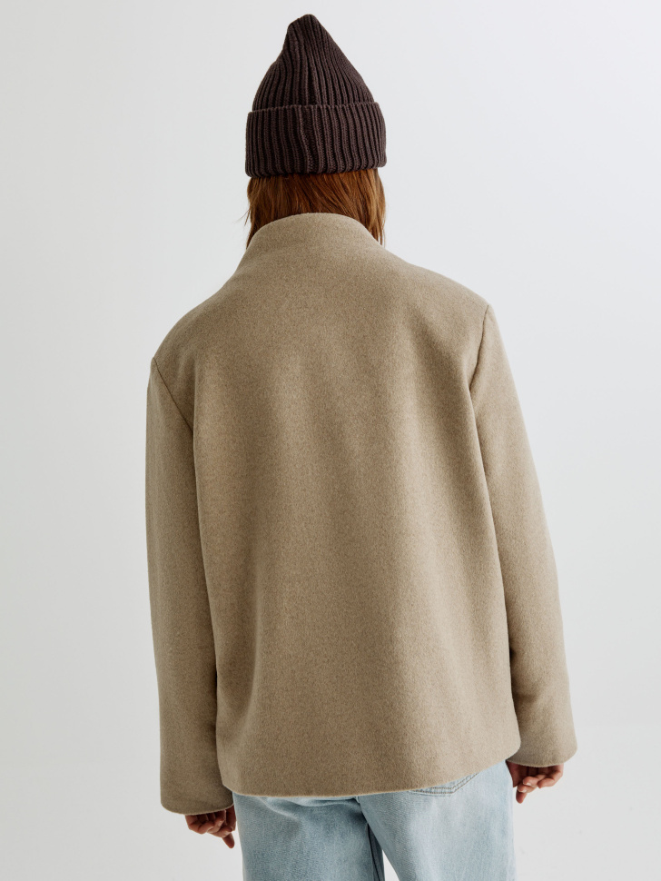 короткое двубортное полупальто из смесовой шерсти по цене 7999 руб вид справа