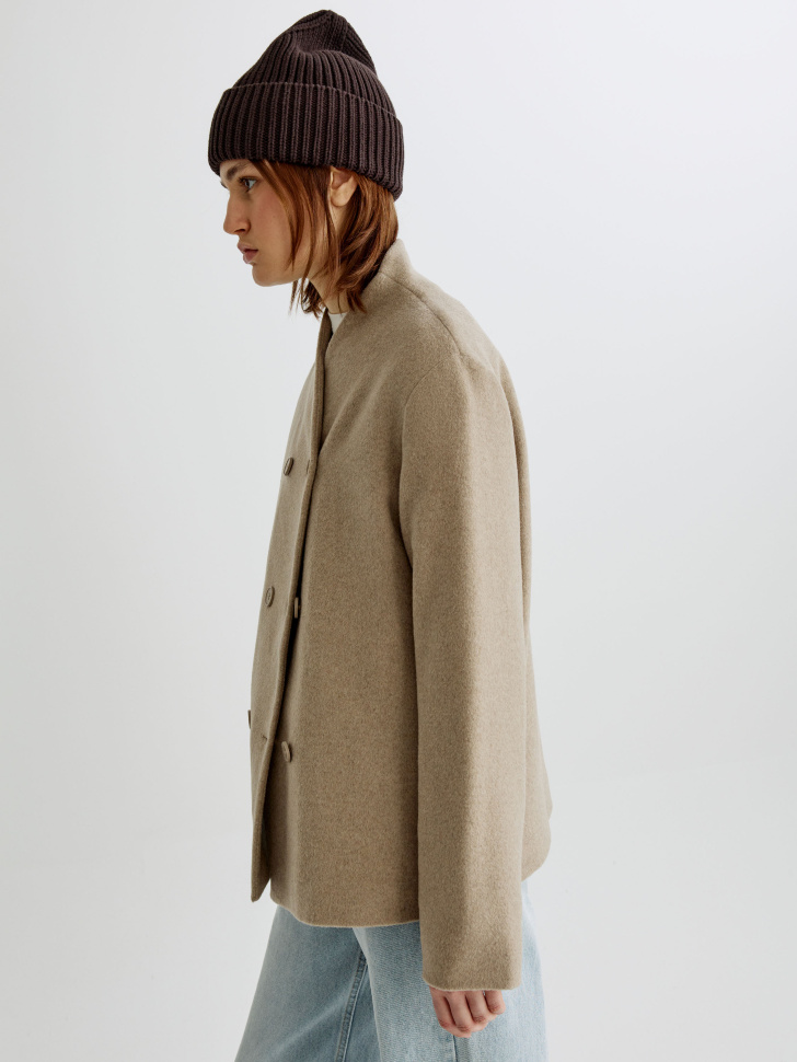 короткое двубортное полупальто из смесовой шерсти из россии вид сбоку