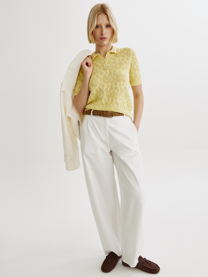 вязаный джемпер-поло с ажурным воротником от бренда sela вид слева