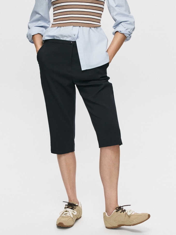 

Капри из костюмной ткани