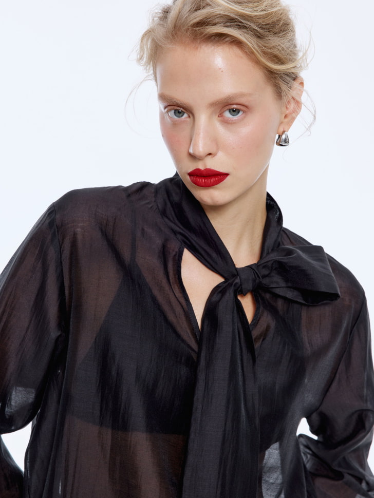 полупрозрачная блузка с бантом по цене 3599 руб вид справа