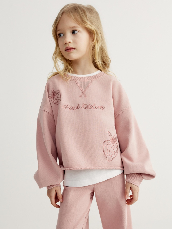 Укороченный свитшот с вышивкой для девочек 1799₽