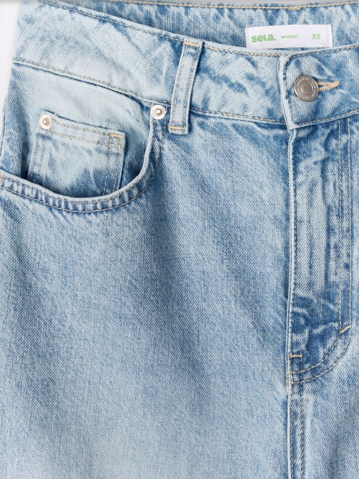 широкие джинсы со средней посадкой от бренда sela вид слева