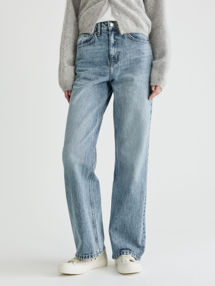 джинсы 411 wide leg из органического хлопка по цене 3599 руб вид справа