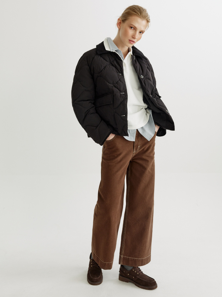 стеганая куртка с вельветовым воротником от бренда sela вид слева