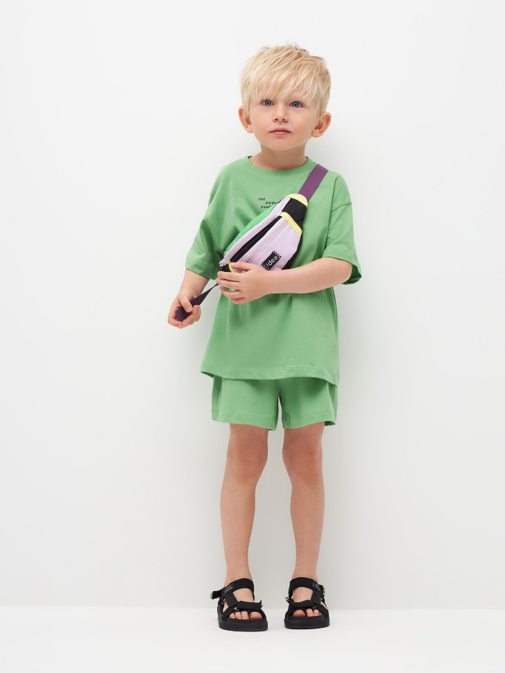 Комплект из футболки и шорт для мальчиков (зеленый, 98)