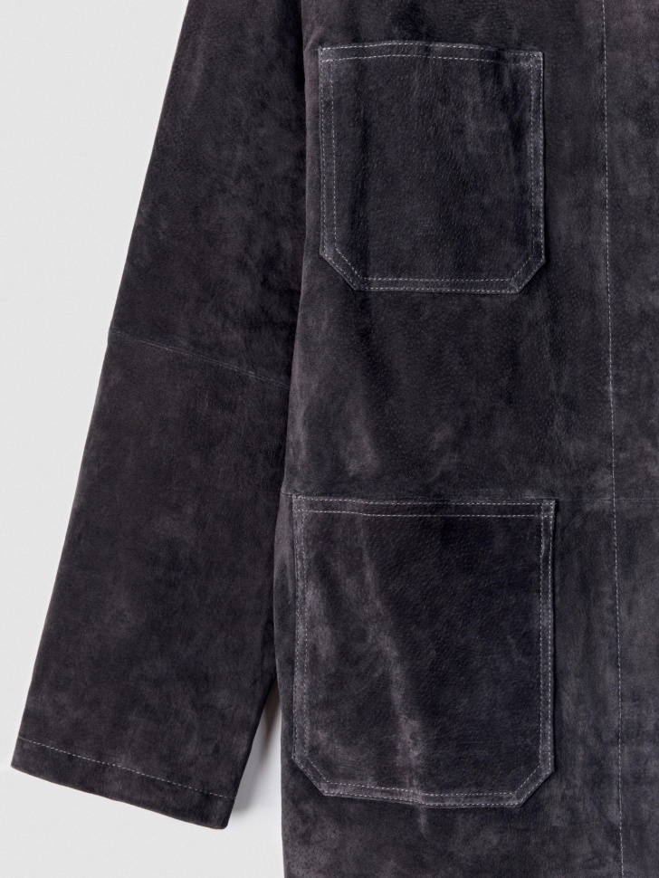 куртка из натуральной замши с кожаным воротником премиум качества универсального стиля с лицевой стороны