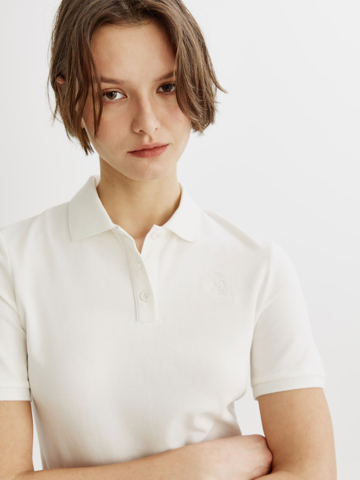 

Поло приталенное с вышивкой с коротким рукавом, SL6804010245