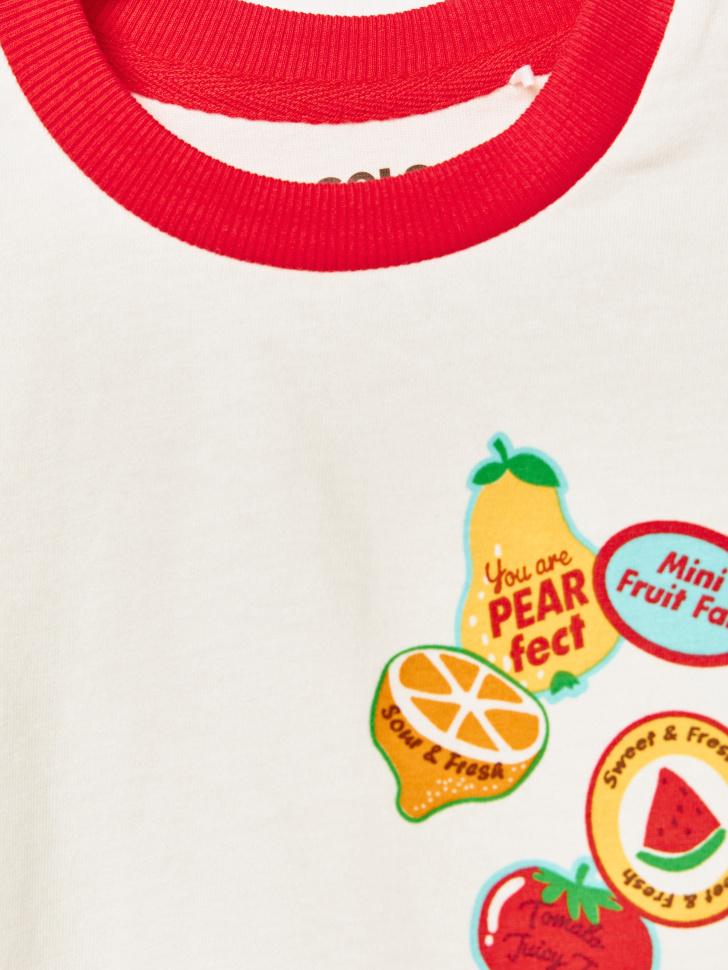 комплект из футболки и шорт для малышей из россии вид сбоку