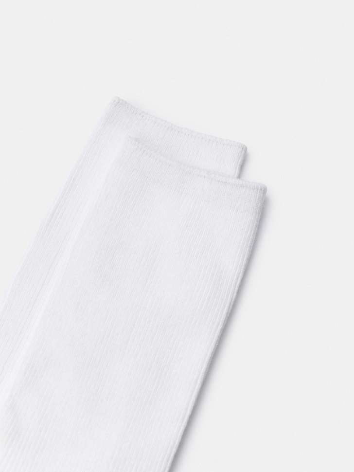 базовые носки в рубчик от бренда sela вид слева