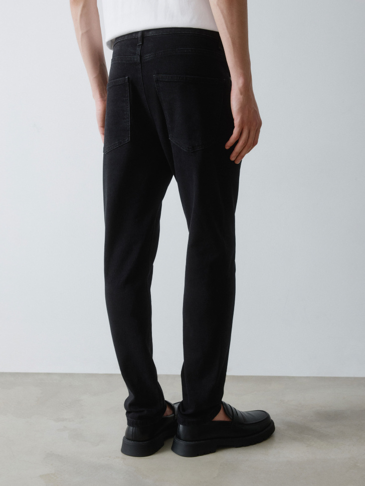 джинсы slim fit со средней посадкой из россии вид сбоку