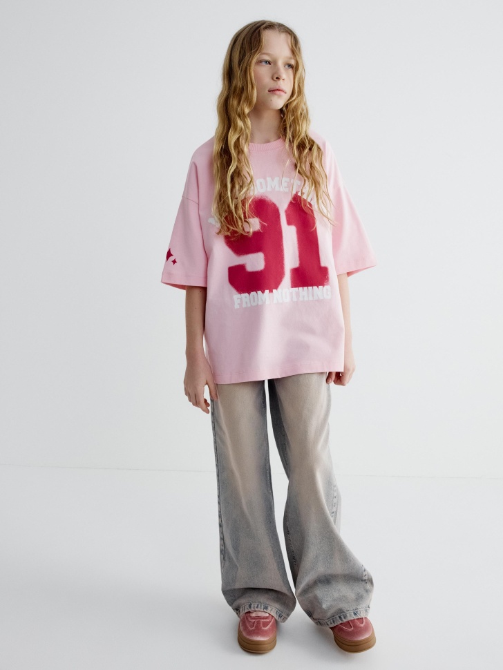 футболка оверсайз с принтом для девочек от бренда sela вид слева