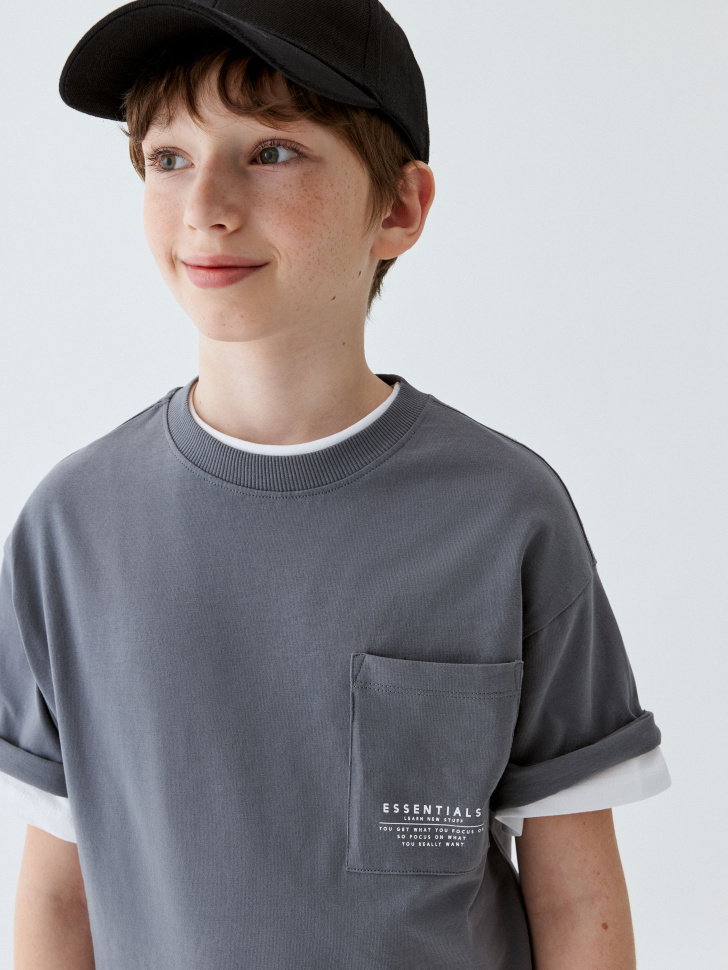 

Футболка с карманом для мальчиков