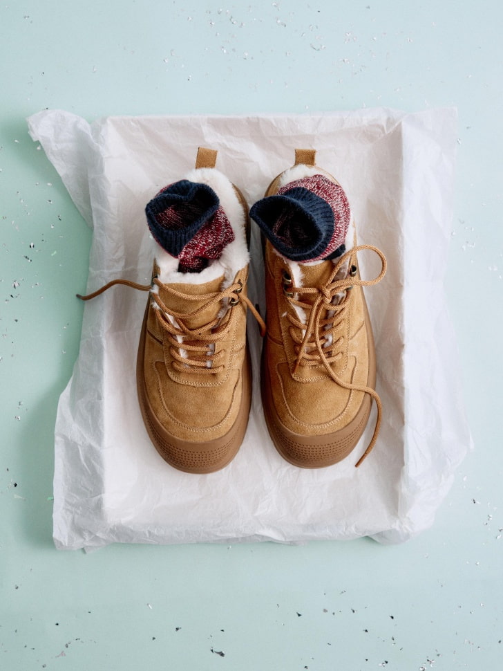 Утепленные замшевые ботинки на шнуровке, арт. 14895