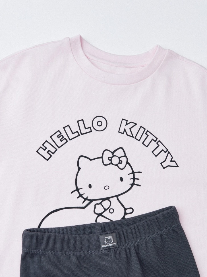 Пижама с принтом Hello Kitty для девочек. Фото №2