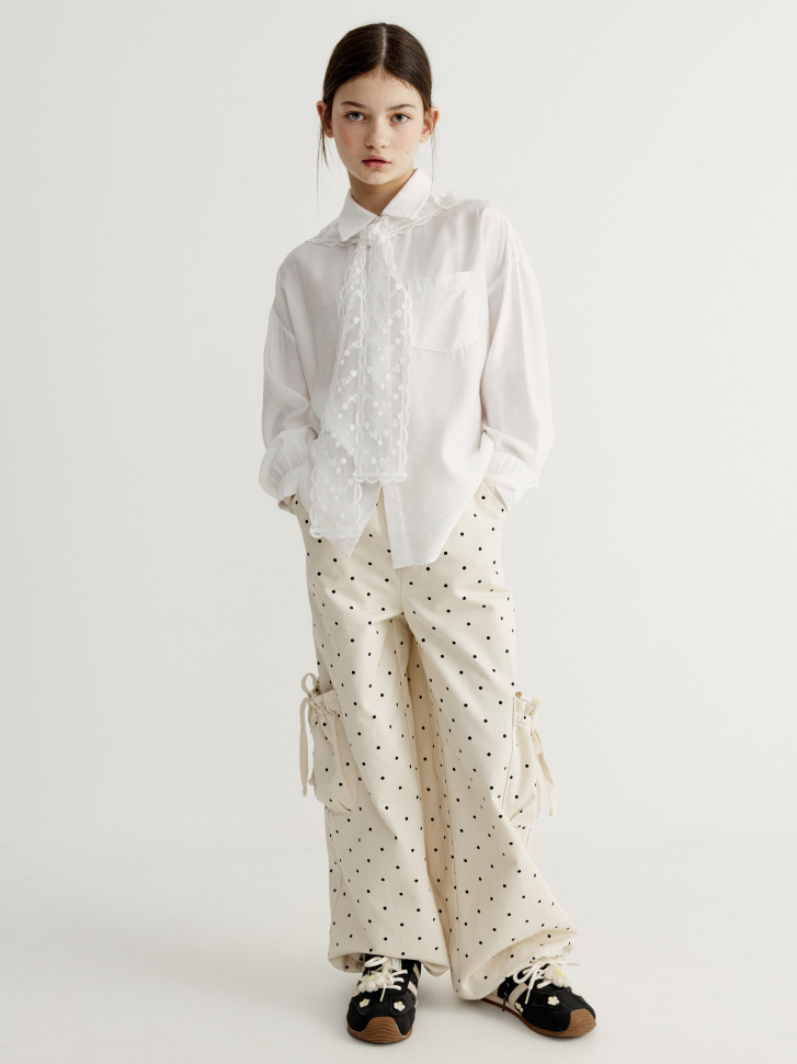 белая рубашка с кружевным шарфом для девочек от известного бренда по акции