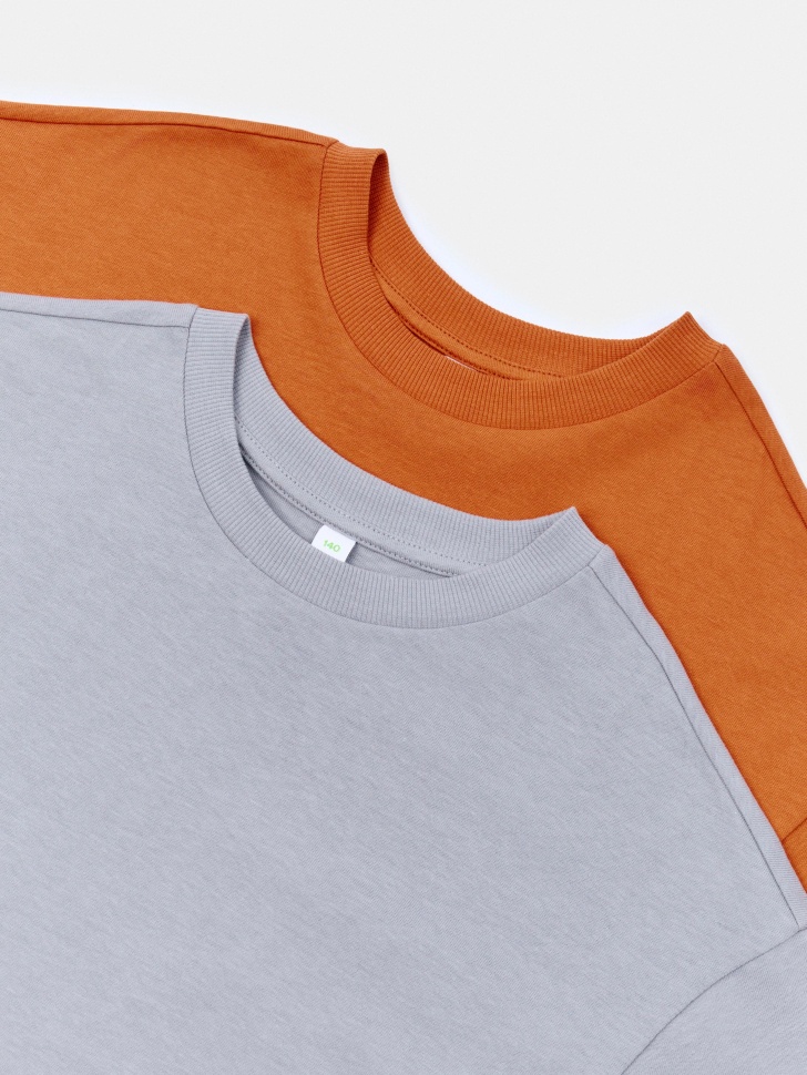 набор из базовых 2 футболок детских из хлопка спереди