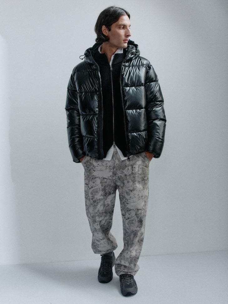 утепленная стеганая куртка с капюшоном 4680798631868 по акции