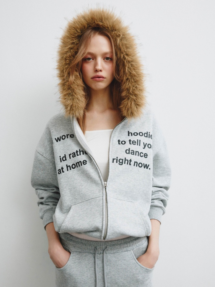 худи-зипка с принтом и мехом из линейки  young 4610517559647 фотография