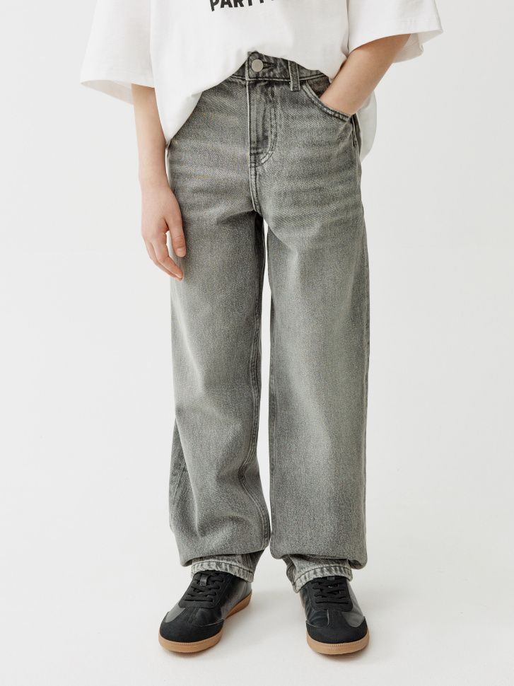 свободные джинсы для мальчиков от бренда sela вид слева