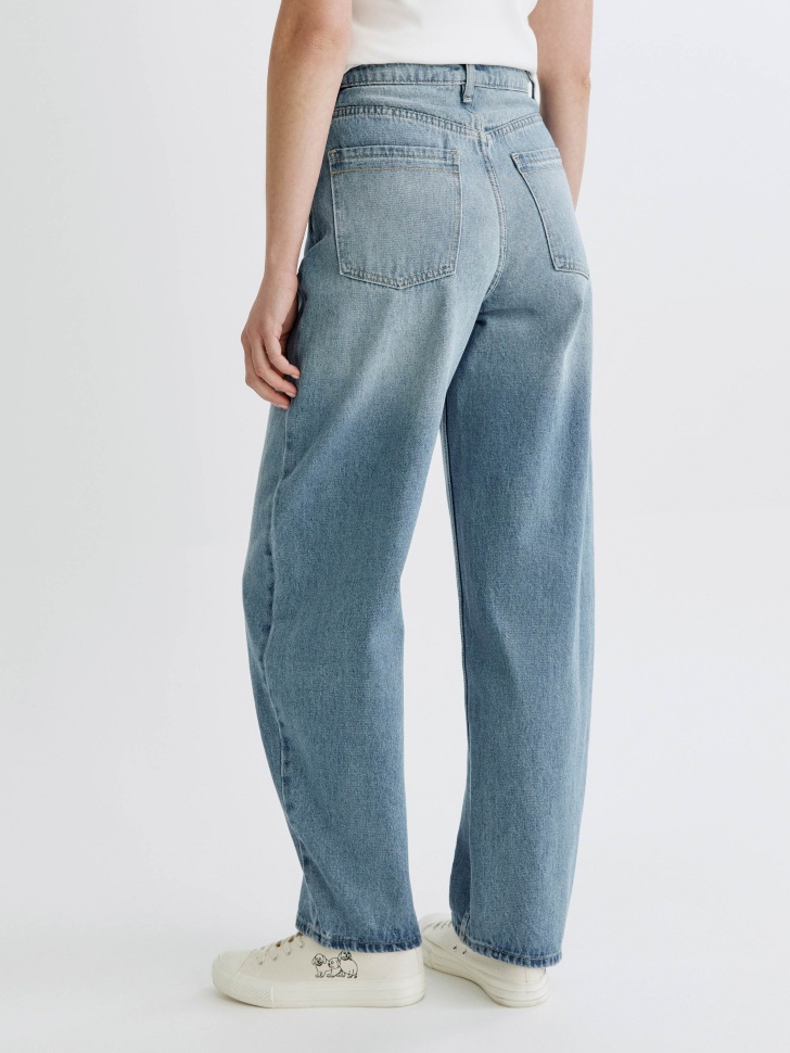 джинсы гаучо по цене 3799 руб вид справа